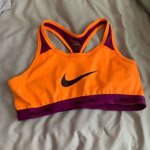 Nike Pro Sports Bra